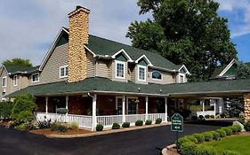 Hearthstone Inn & Suites